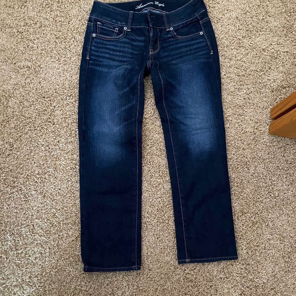 American Eagle dark wash capris